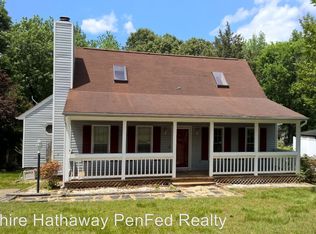 10124 Hilltop Farms Dr, Chester, VA 23831