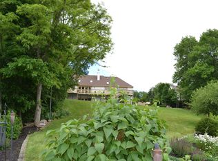 8209 Twin Pointe Cir, Indianapolis, IN