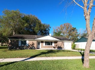 2652 Spring Lake Rd, Jacksonville, FL 32210