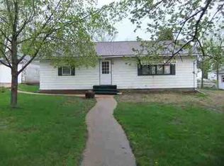 411 F St, Neligh, NE 68756