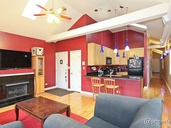 Kitchen/Living Room