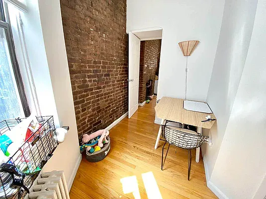 Rented by J PRESTON AND ASSOCIATES INC | media 11