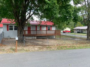 2 Coleman Cir, Oak Hill, WV 25901