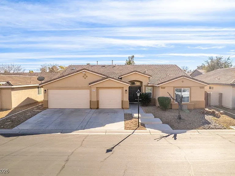 8217 Cabin Springs Ave — Photo 1