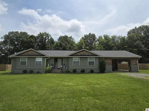 105 Hancock Ln, Benton, KY 42025