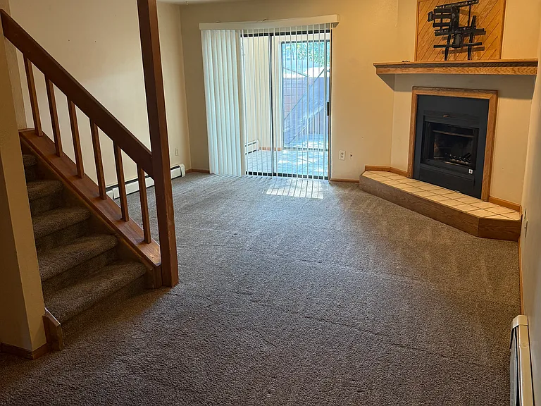 3131 Bell Dr — Photo 4