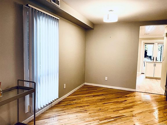 4th image of 4 Avenue B