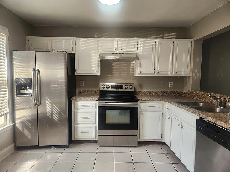 1671 Hunting Creek Dr SE #1671 — Photo 2