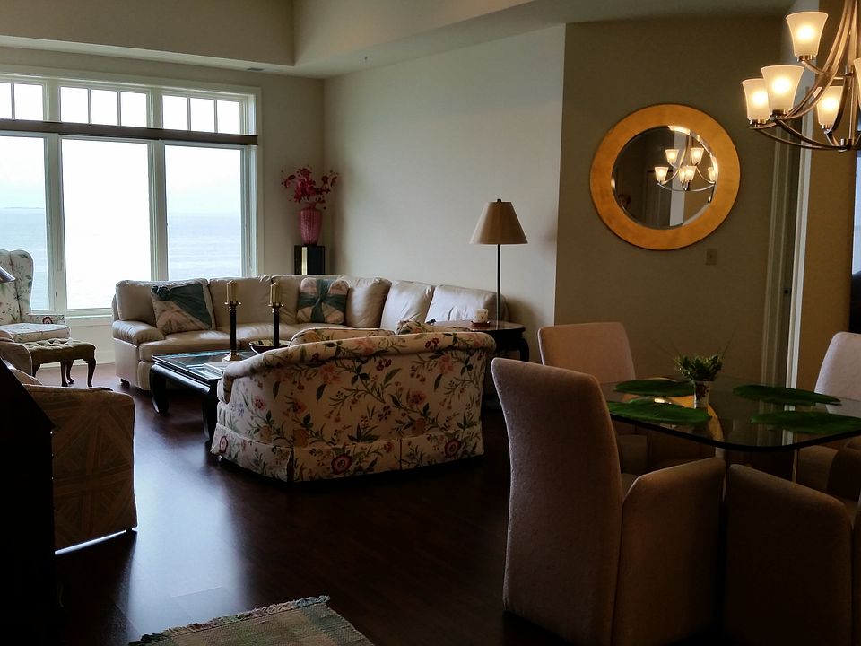 1st image of 578 N. Huron #402