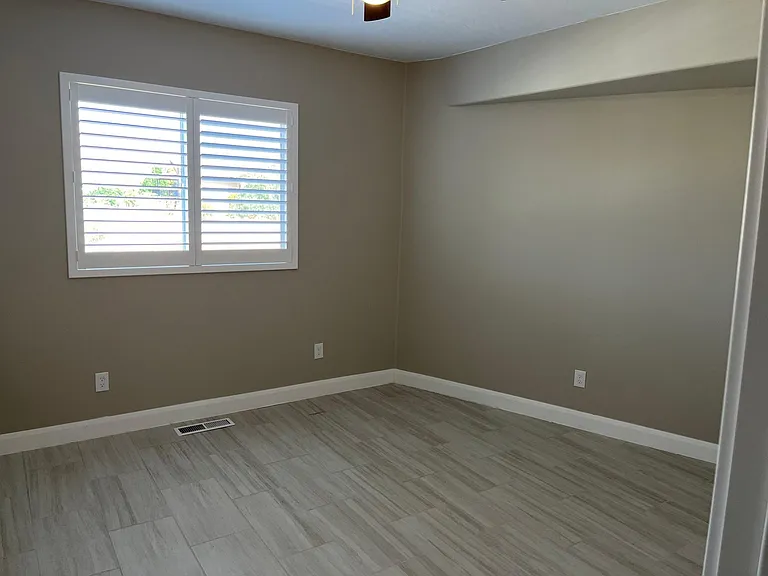 2044 Sherman Rd — Photo 12