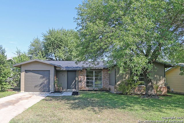 1st image of 1723 Farwell Dr