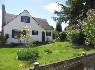 902 Orange Ave, Burlington, WA 98233
