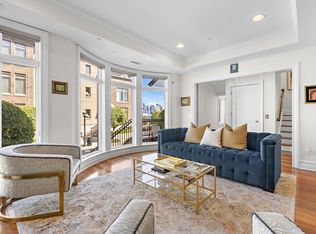 3 Oxford Lndg, Weehawken, NJ 07086