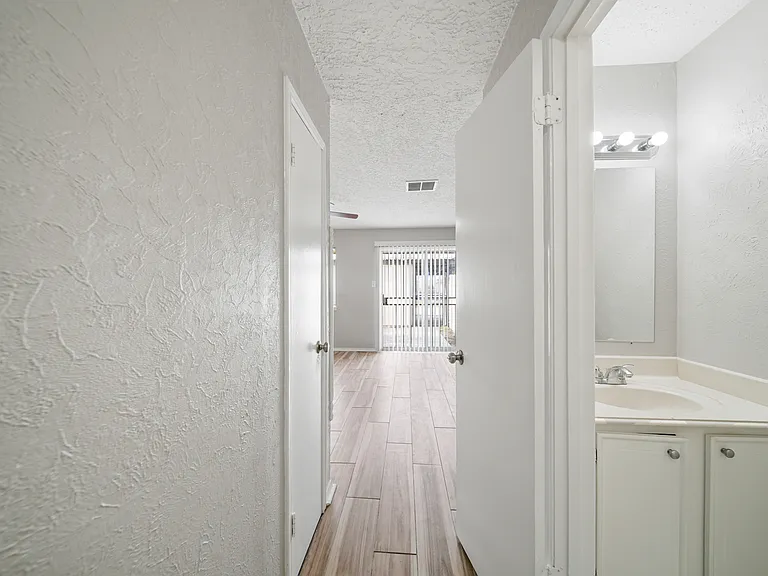 13464 Castilian Dr #2 — Photo 9