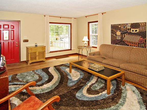 5th image of 1024 N Bosart Ave