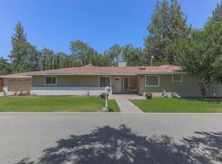 1 Fairlane Rd, Bakersfield, CA 93309