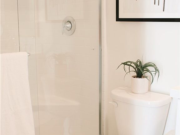 5th image of 30411 Ridgecrest Rd