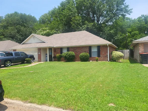 1735 Bella Vista Dr, Paris, TX 75460