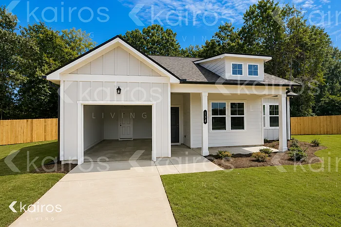 3 bed, 2.0 bath, 1152 sqft, $1,650 — Photo 1
