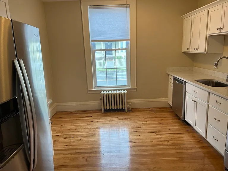 35 Locust St #1 — Photo 5