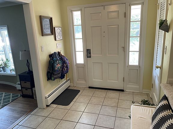 5th image of 727 W Gore Rd