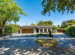 16511 Stonehaven Rd, Miami Lakes, FL 33014