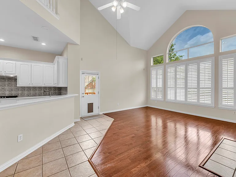 3920 Autumn Ln — Photo 19