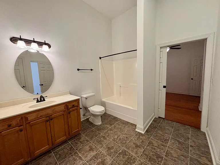 1204 Broad St #4 — Photo 9