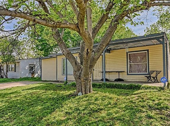 3rd image of 1041 Highland Dr