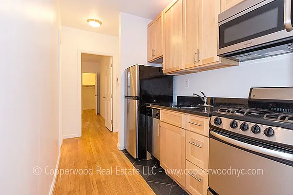 Rented by Copperwood Real Estate | media 14