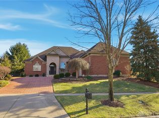 4984 Water Stone Ln, Maineville, OH 45039