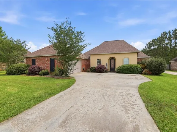 38606 Red Bud Ln, Denham Springs, LA 70706