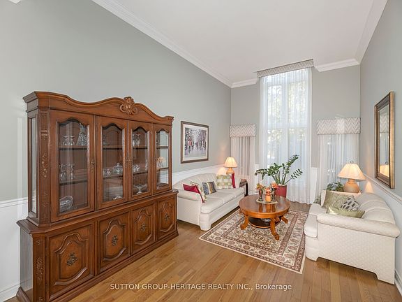 4th image of 2526 Linwood St