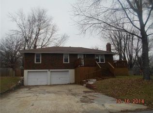 106 N Paul Dr, Sibley, MO 64088