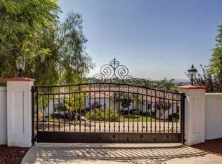 2860 Via Rancheros Way, Fallbrook, CA 92028
