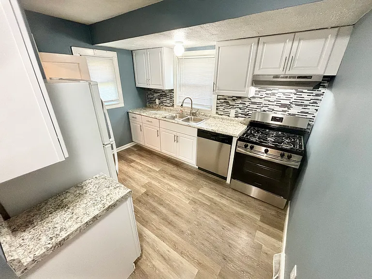 2576 Graham Rd — Photo 1