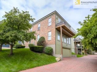 2920 Grand Ave, Kansas City, MO 64108