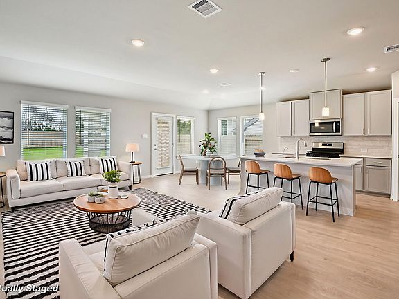 The Henderson floorplan in Kingdom Heights of Rosenberg, TX.