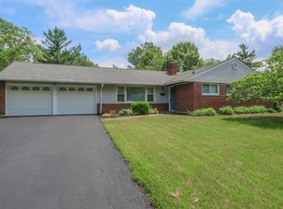 7842 Bobolink Dr, Cincinnati, OH 45224