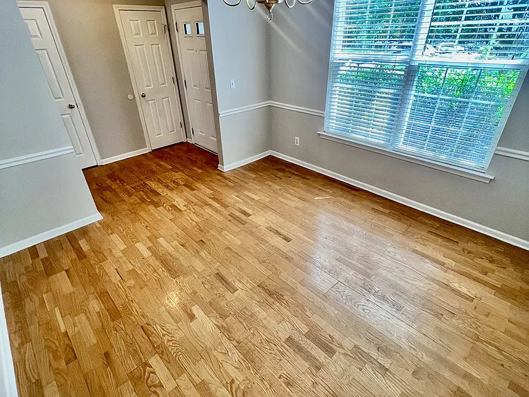 406 Auburn Square Dr — Photo 5
