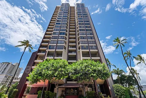 320 Liliuokalani Ave #1802 Photo 1