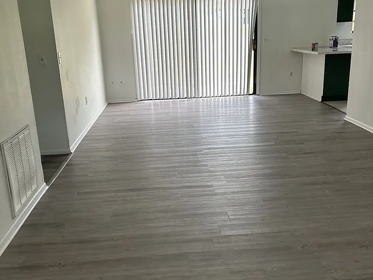 1028 Hickory Rd — Photo 2