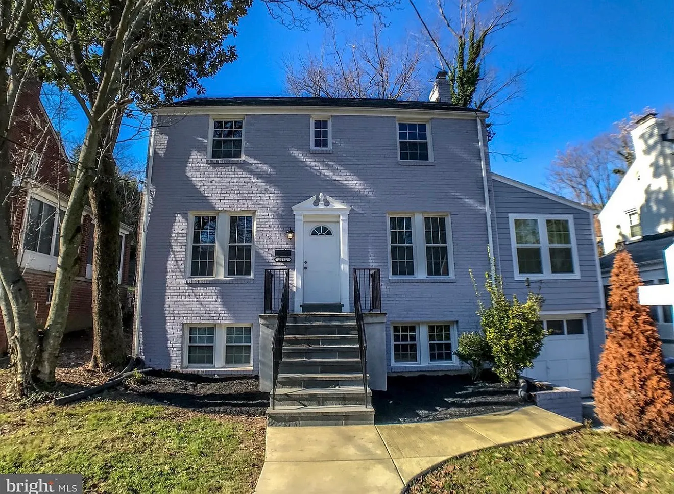 4 bed, 3.5 bath, 2105 sqft, $4,000 — Photo 1