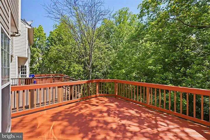 8880 Papillon Dr — Photo 17