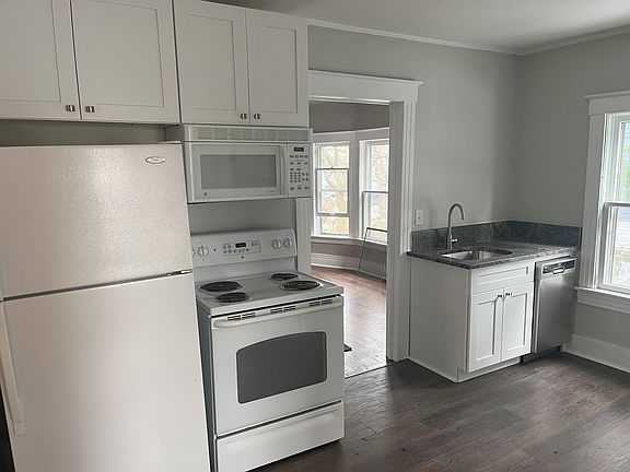 2nd image of 1826 5th St #1