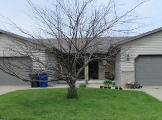 1701 Buchanan St, Little Chute, WI 54140