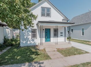 4305 N 61st St #2, Lincoln, NE 68507