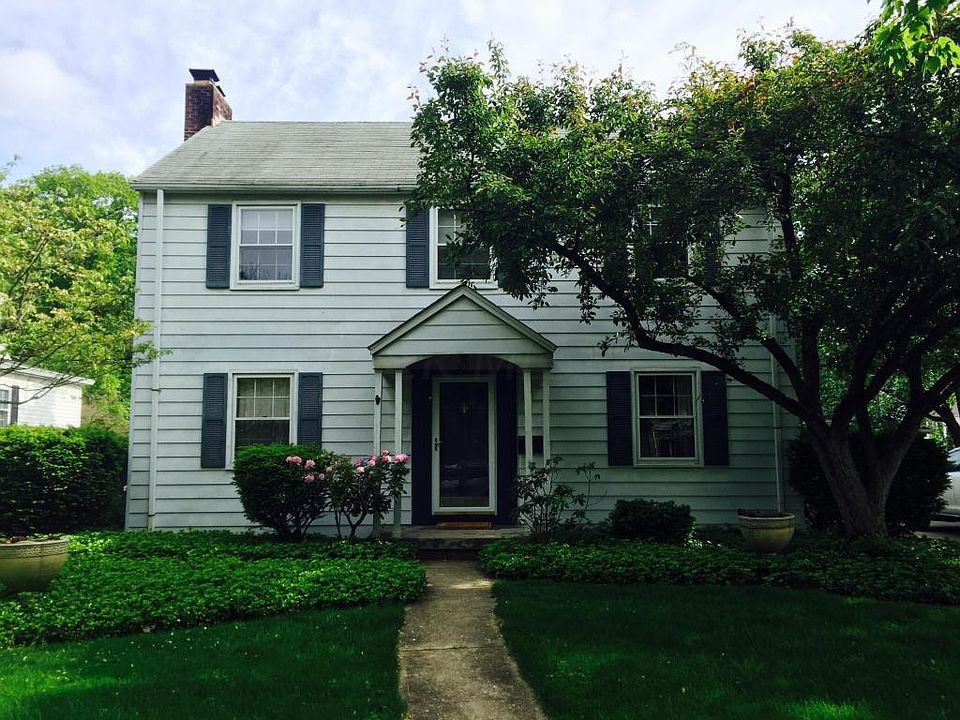 2nd image of 319 Fallis Rd