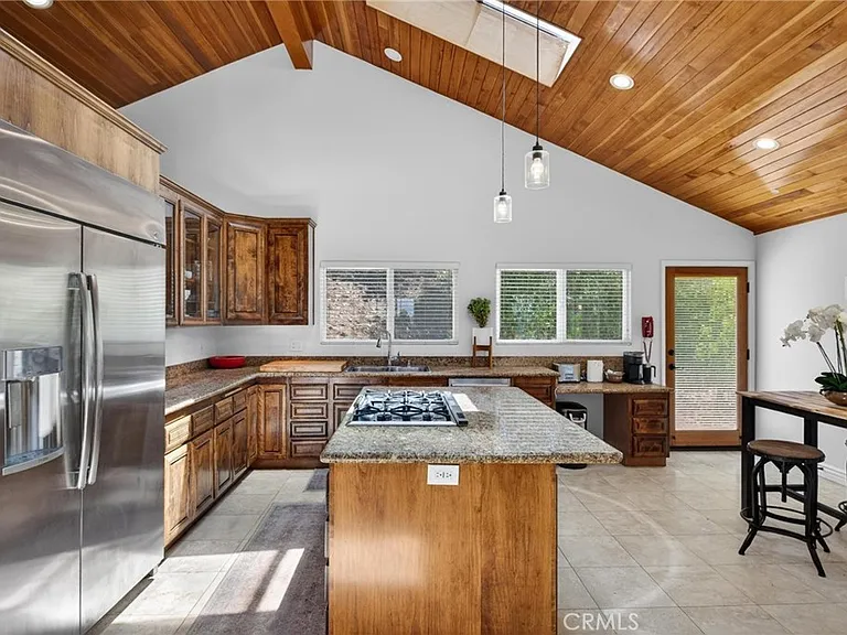58 Eastfield Dr — Photo 13