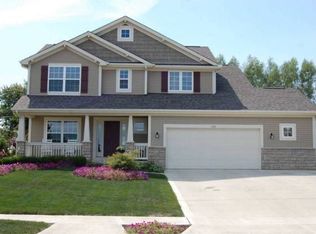 1311 Fox Run Dr, Marysville, OH 43040